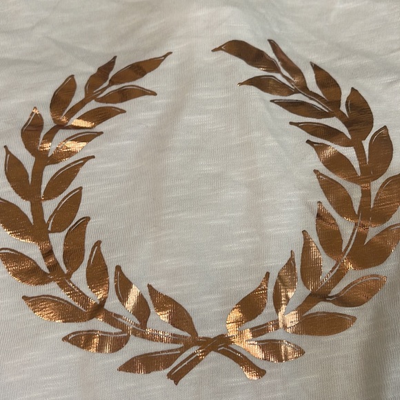 Top - Picture 2 of 4